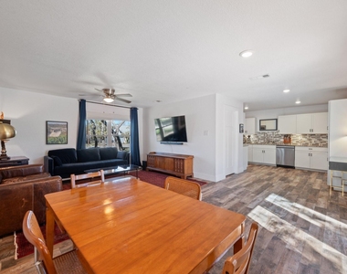712 Ruby Isle Dr - Photo Thumbnail 11