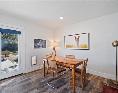 712 Ruby Isle Dr - Photo Thumbnail 8