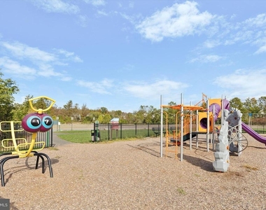 113 Raven Court - Photo Thumbnail 23