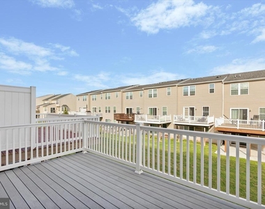 113 Raven Court - Photo Thumbnail 12