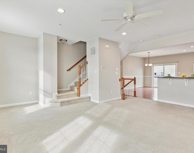 113 Raven Court - Photo Thumbnail 7