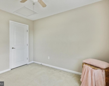 113 Raven Court - Photo Thumbnail 21