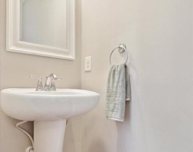 113 Raven Court - Photo Thumbnail 2