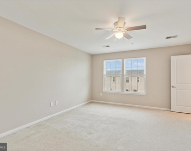 113 Raven Court - Photo Thumbnail 14