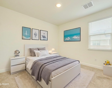 17813 Bassano Ave - Photo Thumbnail 19
