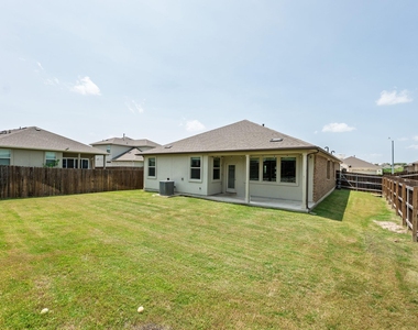 17813 Bassano Ave - Photo Thumbnail 25