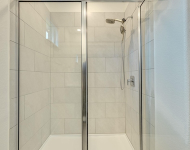 17813 Bassano Ave - Photo Thumbnail 12