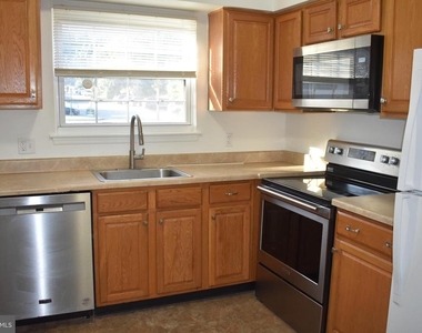 1604 Shenandoah Court - Photo Thumbnail 1