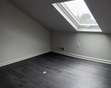 125 Bethel Street - Photo Thumbnail 17