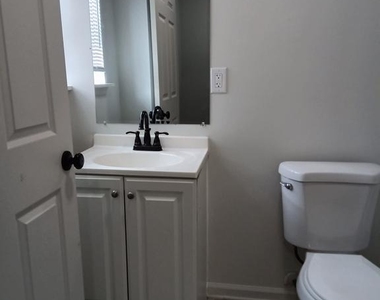 125 Bethel Street - Photo Thumbnail 13