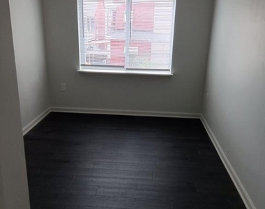 125 Bethel Street - Photo Thumbnail 9