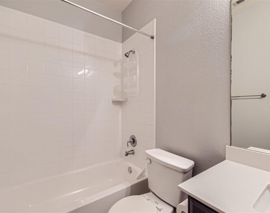 7010 Etna Way - Photo Thumbnail 9