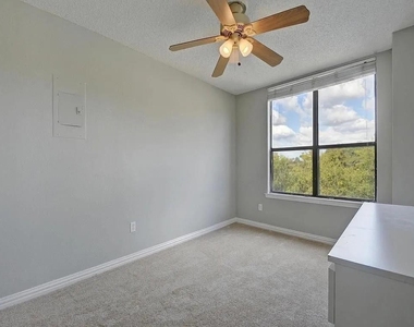 2409 Leon St - Photo Thumbnail 4