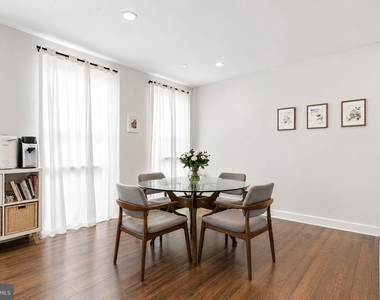 203 Segel Drive - Photo Thumbnail 6