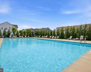 203 Segel Drive - Photo Thumbnail 21