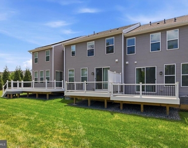 203 Segel Drive - Photo Thumbnail 17