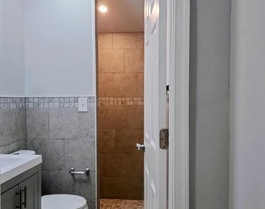 1224 Clover Lane - Photo Thumbnail 10