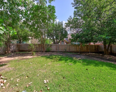 1554 Homewood Cir - Photo Thumbnail 39