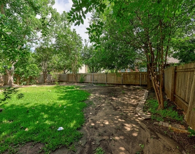 1554 Homewood Cir - Photo Thumbnail 38