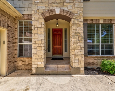 1554 Homewood Cir - Photo Thumbnail 5