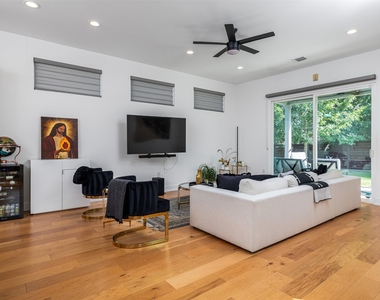 6309 Keegans Dr - Photo Thumbnail 7