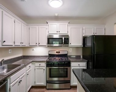 907 Diamond Drive - Photo Thumbnail 8