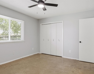 113 Meteor Dr - Photo Thumbnail 17