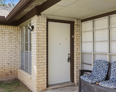 113 Meteor Dr - Photo Thumbnail 2