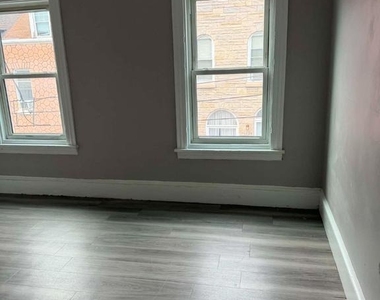 1224 Fidelity Street - Photo Thumbnail 4