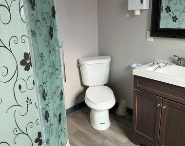 1224 Fidelity Street - Photo Thumbnail 8