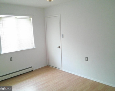 75 Montserrat Street - Photo Thumbnail 16