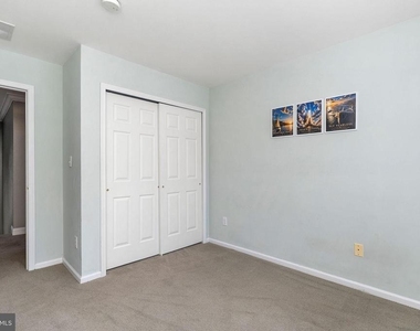 412 Denow Road - Photo Thumbnail 20