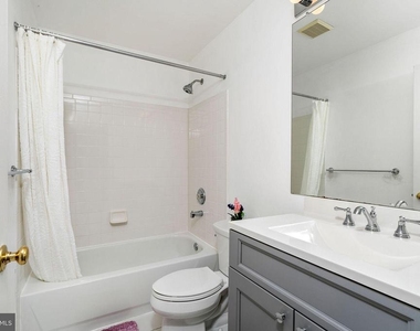 412 Denow Road - Photo Thumbnail 27