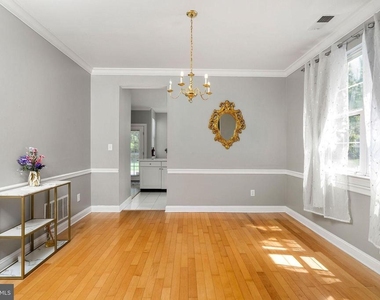 412 Denow Road - Photo Thumbnail 6