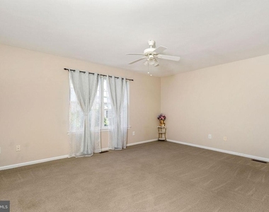 412 Denow Road - Photo Thumbnail 21