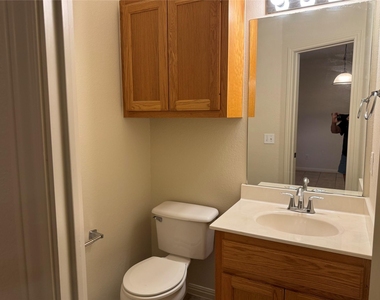 9 Deerfield Dr - Photo Thumbnail 7