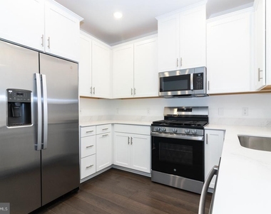 215 Lewis Fisher Drive - Photo Thumbnail 10