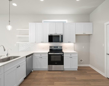 2209 Grenache Dr - Photo Thumbnail 4