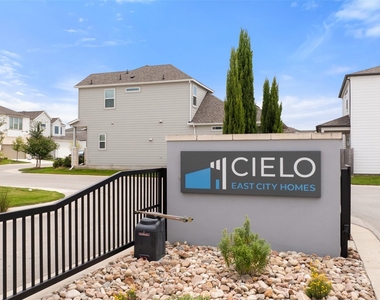 2209 Grenache Dr - Photo Thumbnail 23