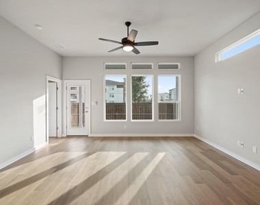 2209 Grenache Dr - Photo Thumbnail 6