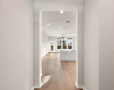 2209 Grenache Dr - Photo Thumbnail 3