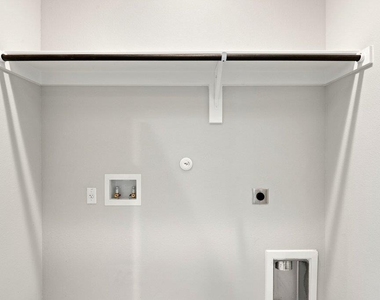 2209 Grenache Dr - Photo Thumbnail 18