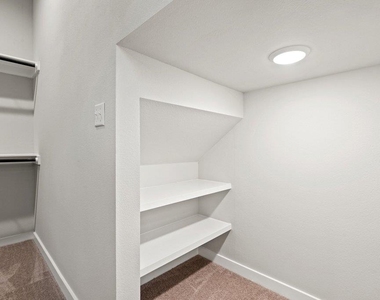 2209 Grenache Dr - Photo Thumbnail 10