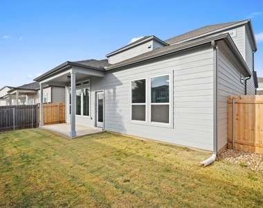 2209 Grenache Dr - Photo Thumbnail 20