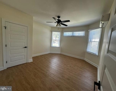 437a Poplar Avenue - Photo Thumbnail 18