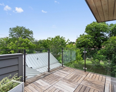 1175 San Bernard St - Photo Thumbnail 21