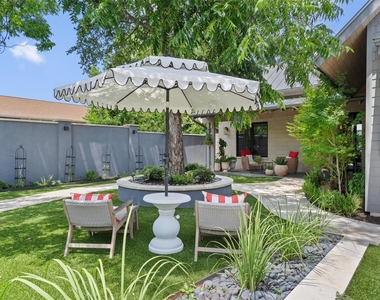 1175 San Bernard St - Photo Thumbnail 2