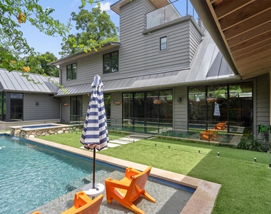 1175 San Bernard St - Photo Thumbnail 27