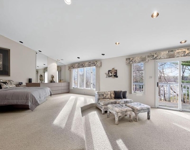 203 Sunshine Lakes Drive - Photo Thumbnail 13