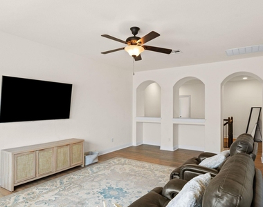 1113 Hartman Dr - Photo Thumbnail 32